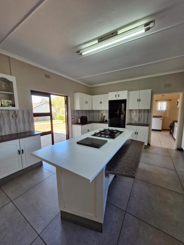 4 Bedroom Property for Sale in Vryburg North West
